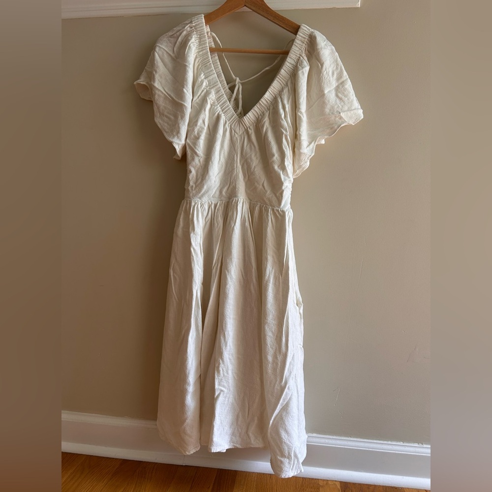 Caslon White V-Neck Flutter Sleeve Midi Dress